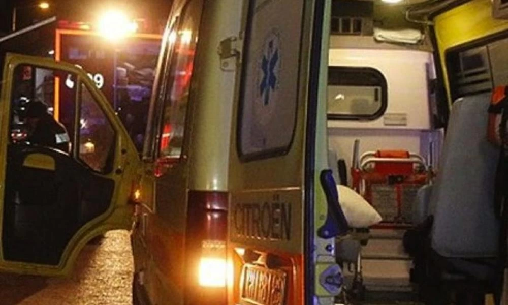 Από θαύμα σώθηκε οδηγός που έσπασαν τα φρένα του και βρέθηκε σε γκρεμό